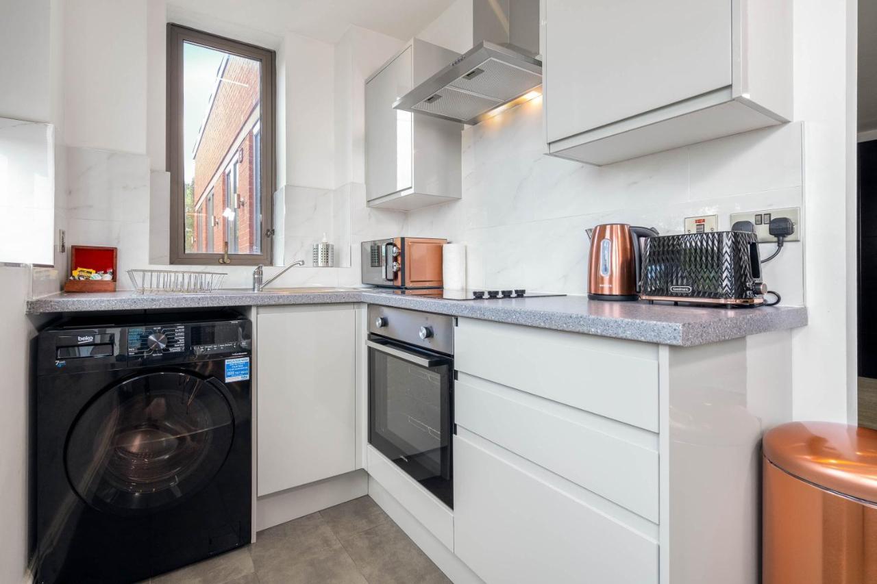 Haus Luxury Apartment - Perry Barr - Parking - Smart Tv - Wifi - Top Rated Birmingham Kültér fotó