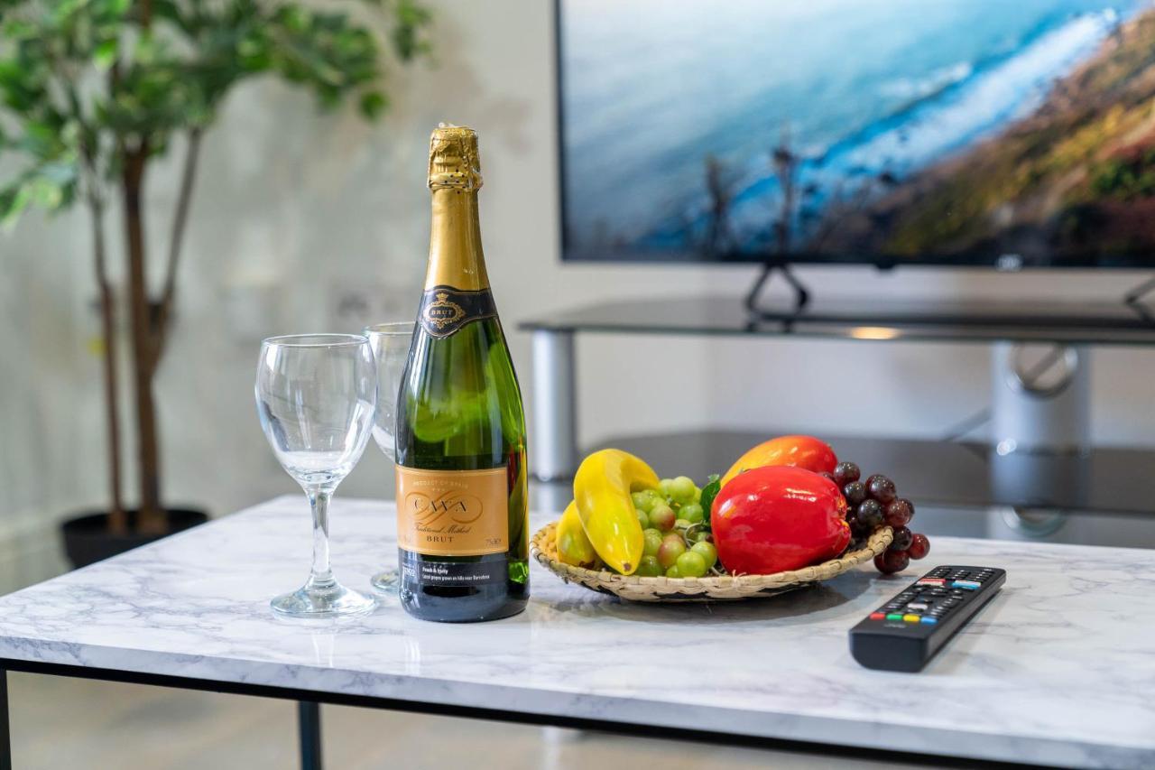 Haus Luxury Apartment - Perry Barr - Parking - Smart Tv - Wifi - Top Rated Birmingham Kültér fotó